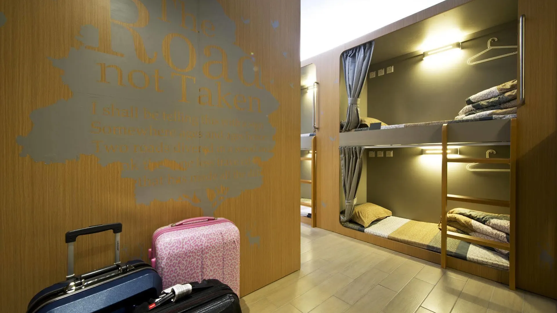 Just Hotel Kowloon  Hostel